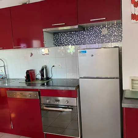 Large T4 With Pool Terrace And On Foot Fréjus